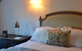 Loft Apartment Nr Bath & Bristol With Hot Tub