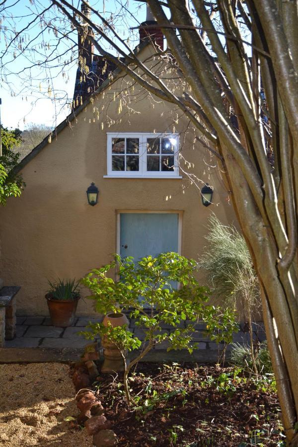Loft Apartment Nr Bath & Bristol With Hot Tub Exterior photo